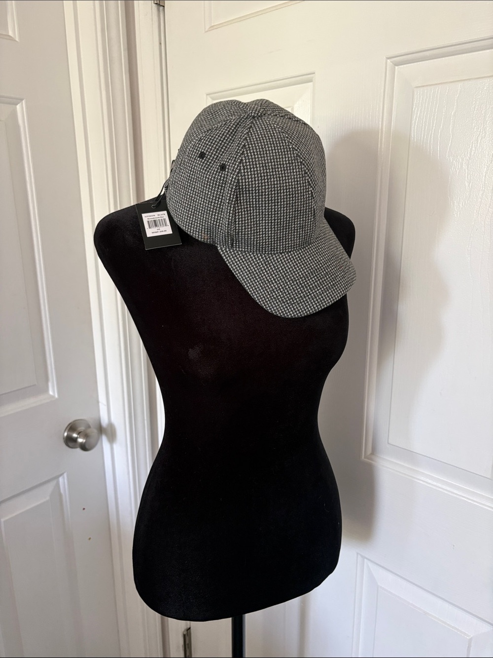 PX NWT Black and White Houndstooth Baseball Cap